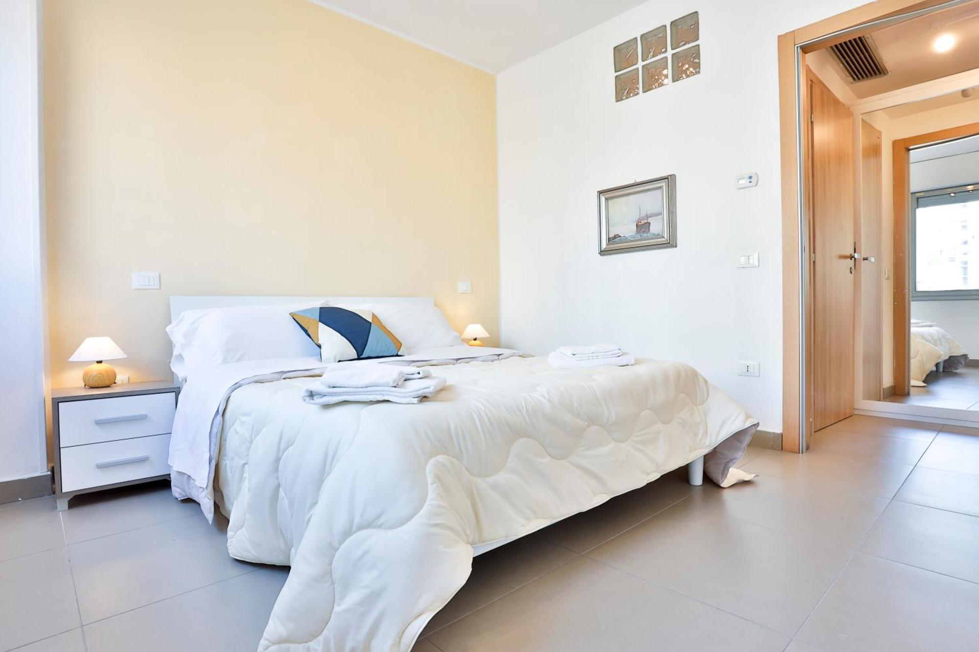 Sebeto Apartments With Parking & Netfilx Naples Luaran gambar